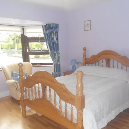 Southern Sun Bed & Breakfast 3*